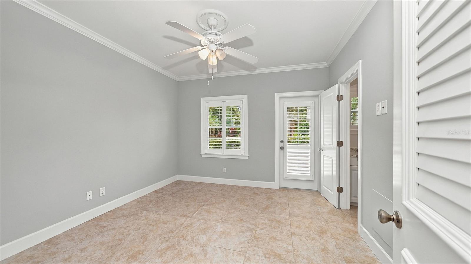 640 GRANADA AVE — photo 32