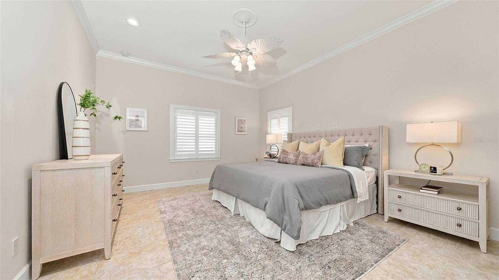 640 GRANADA AVE — photo 14