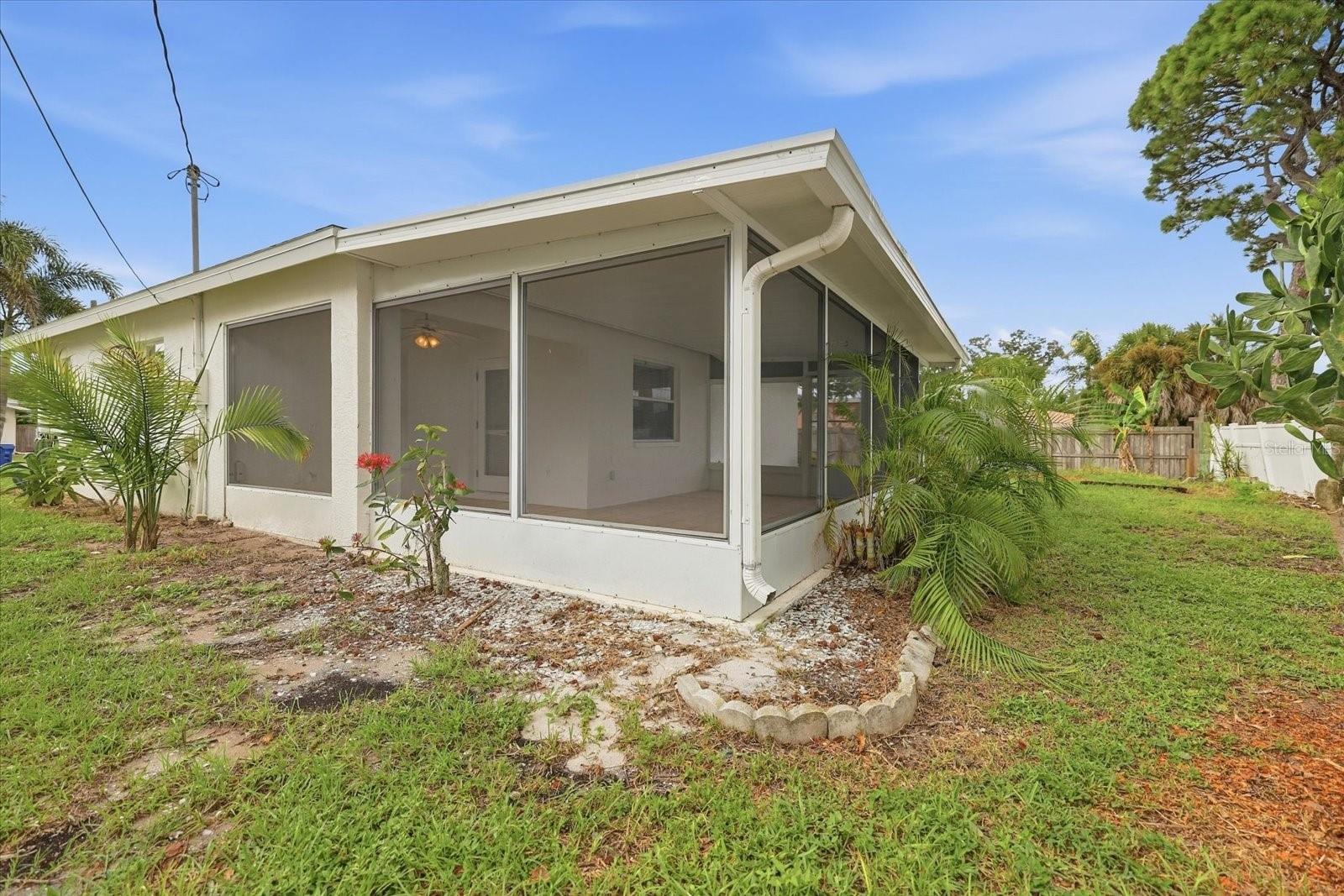 732 NECTAR RD — photo 35