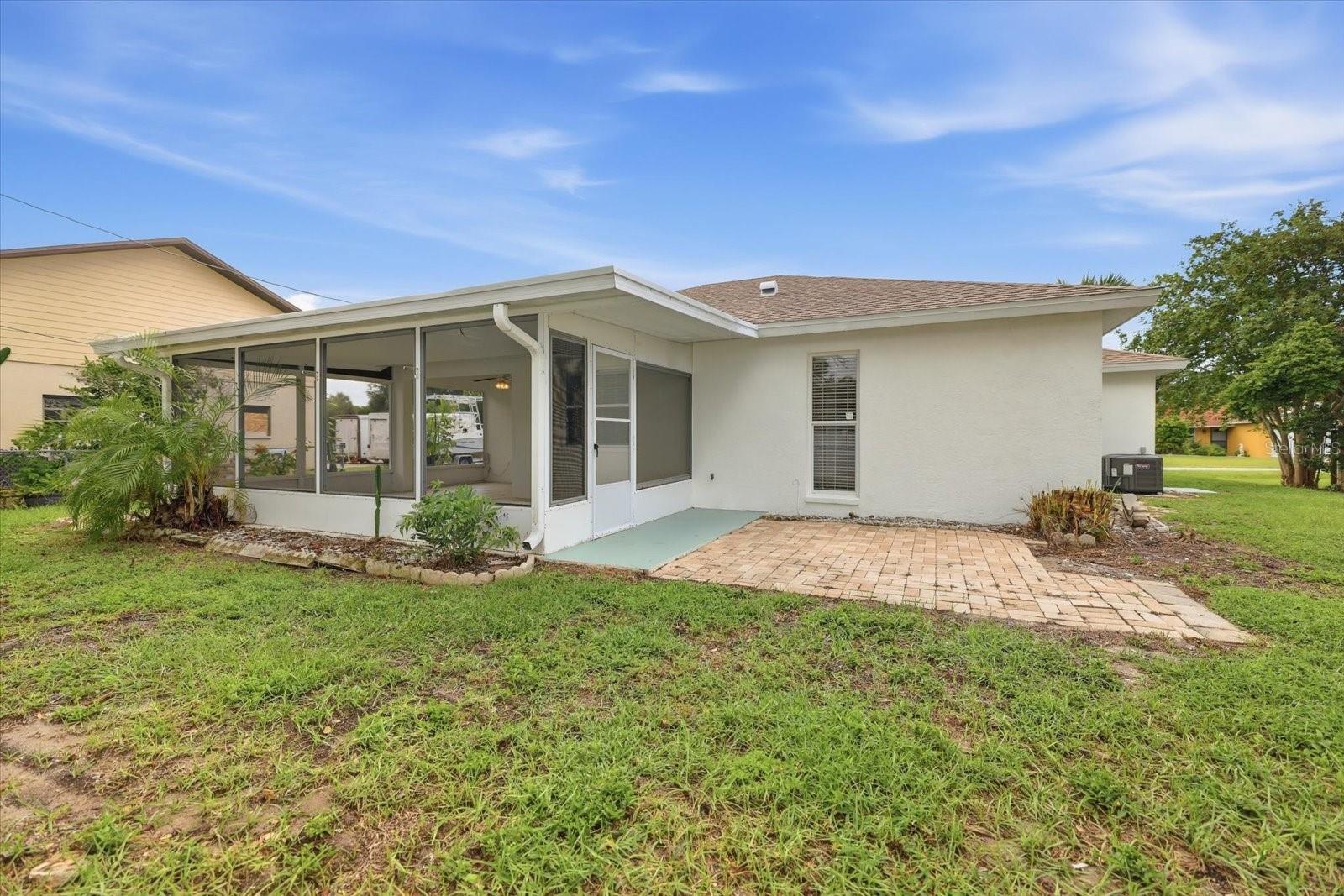 732 NECTAR RD — photo 33