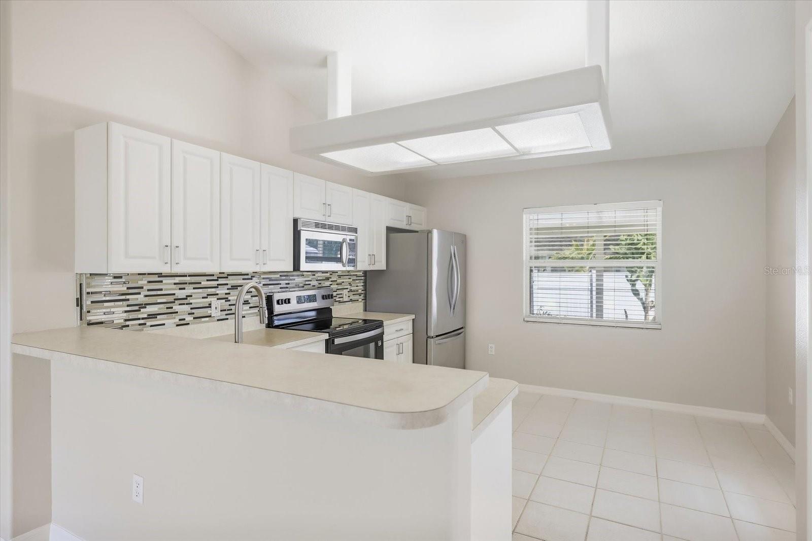 732 NECTAR RD — photo 9