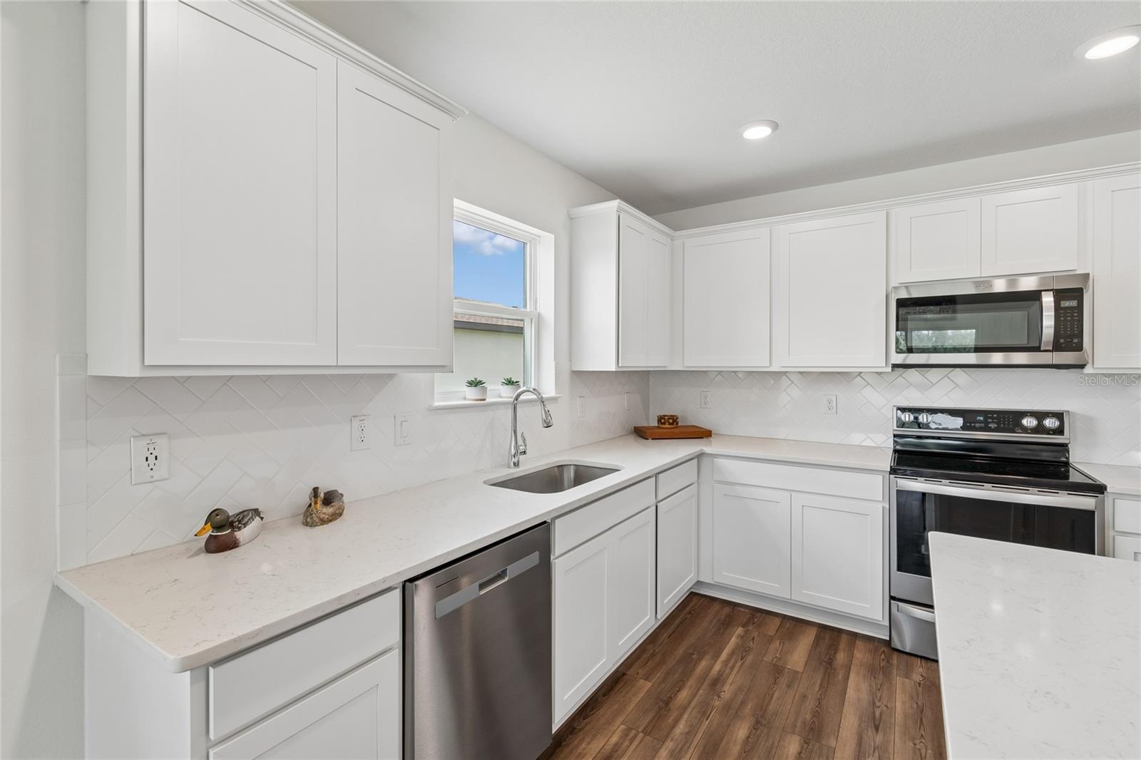 3883 CAPRI COAST DR — photo 54
