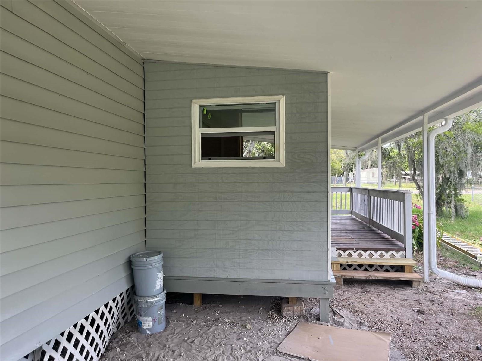 14810 THOMPSON AVE — photo 16