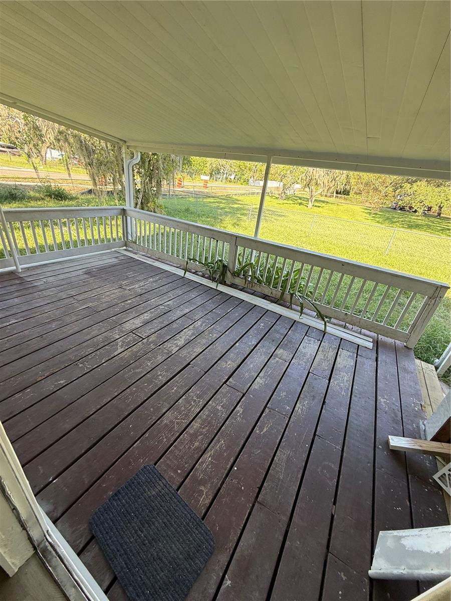14810 THOMPSON AVE — photo 19