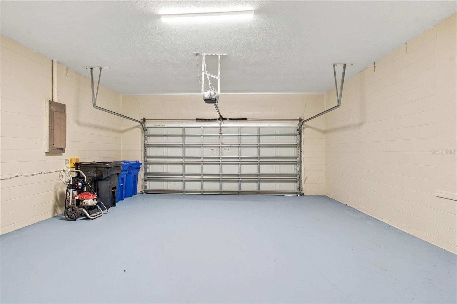3829 COLD CREEK DR — photo 35