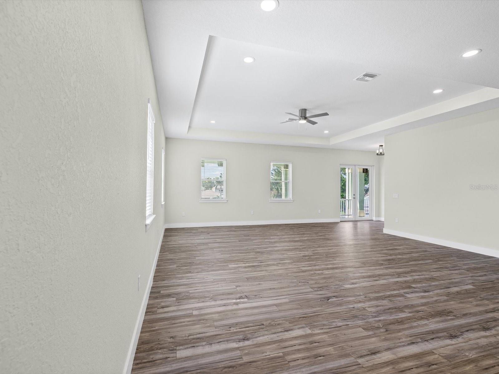 4559 MITCHER RD — photo 8