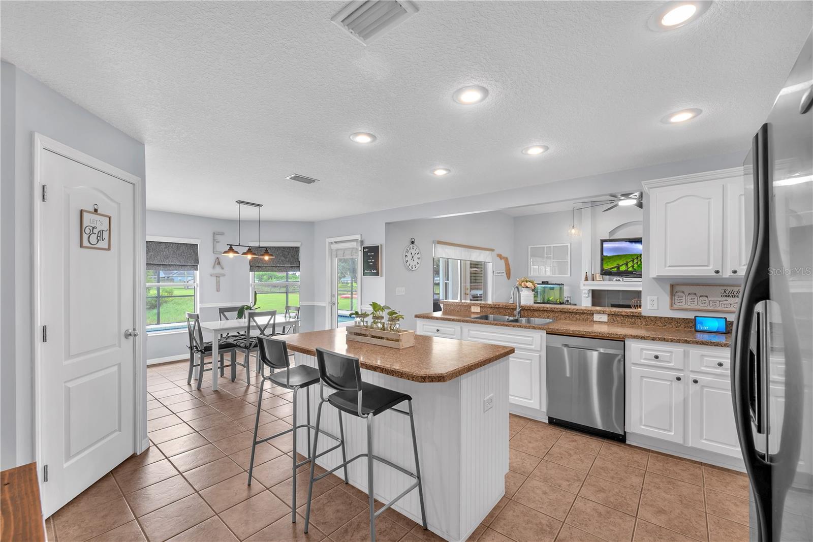 4516 HAWKINS RD — photo 13