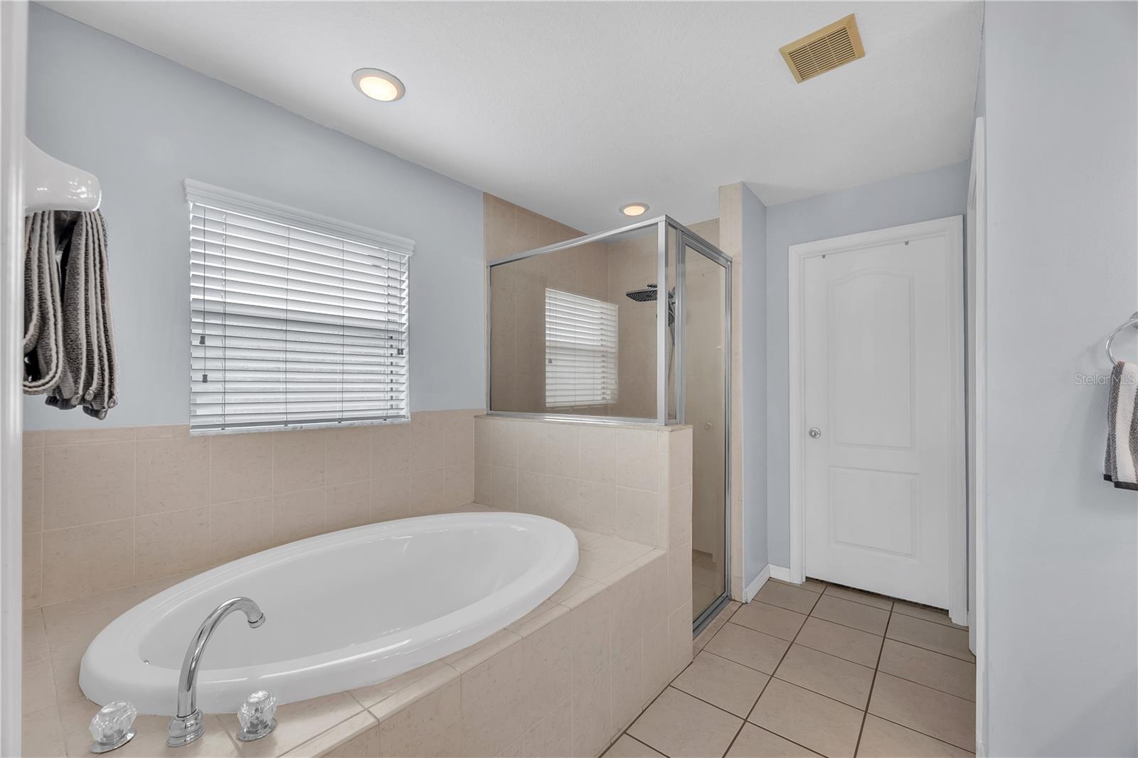 4516 HAWKINS RD — photo 19