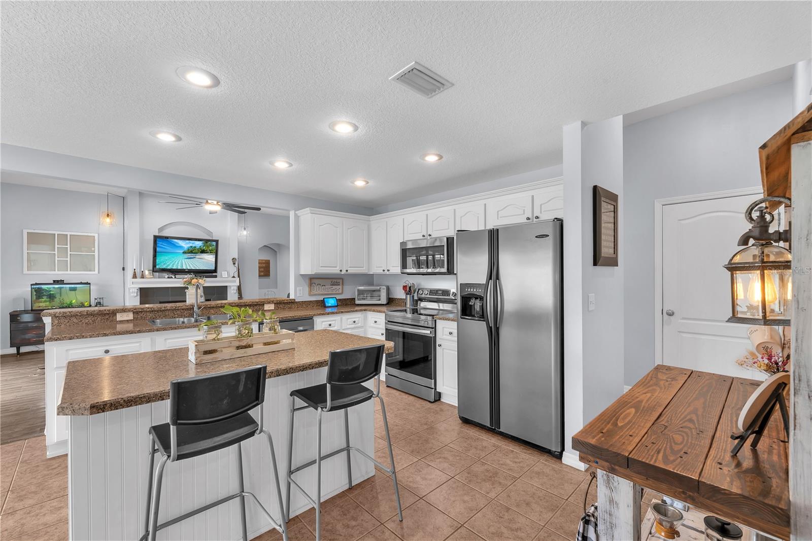 4516 HAWKINS RD — photo 12
