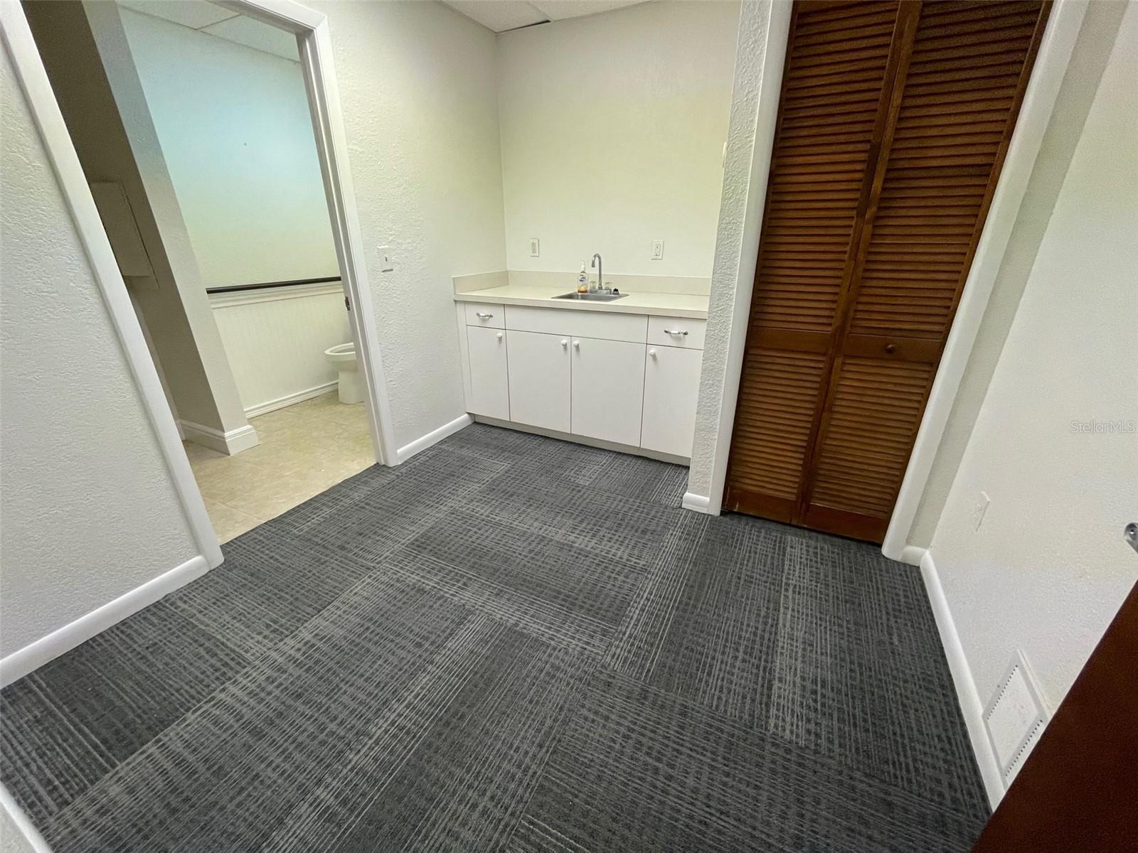 1221 TURNER ST — photo 6