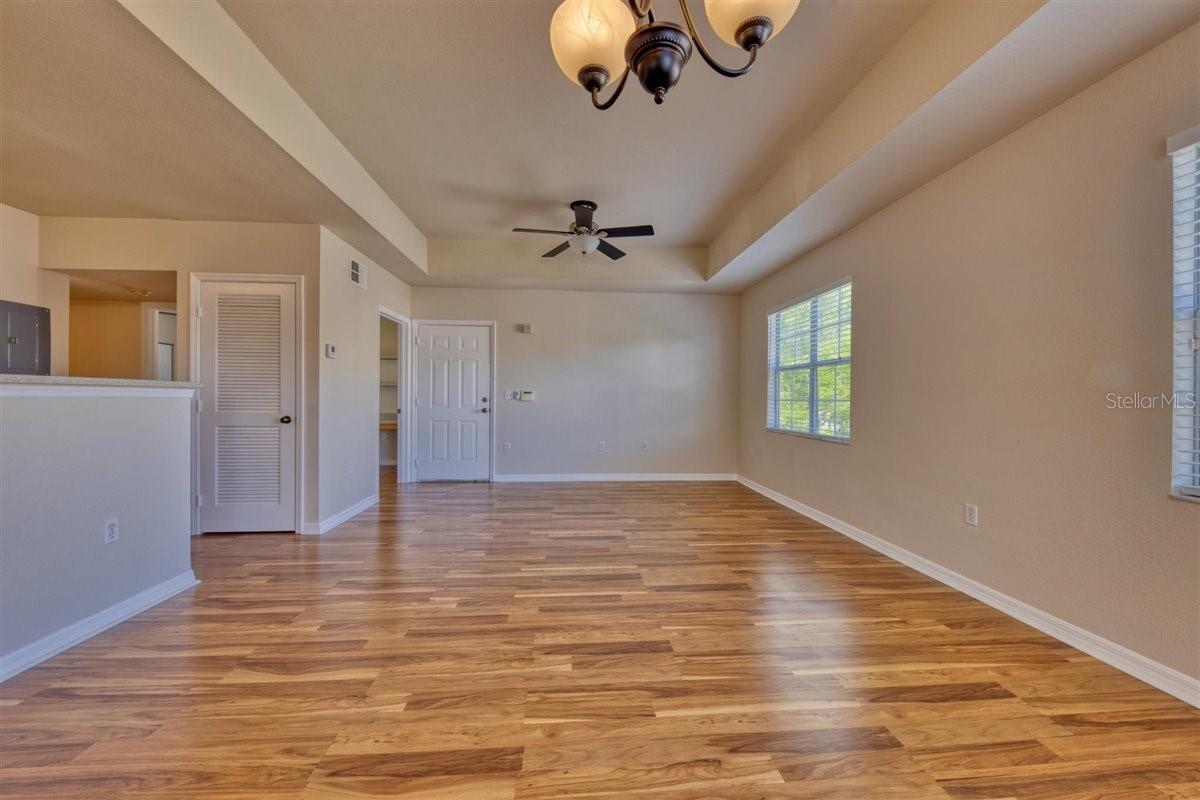 1135 VILLAGIO CIR #205 — photo 4