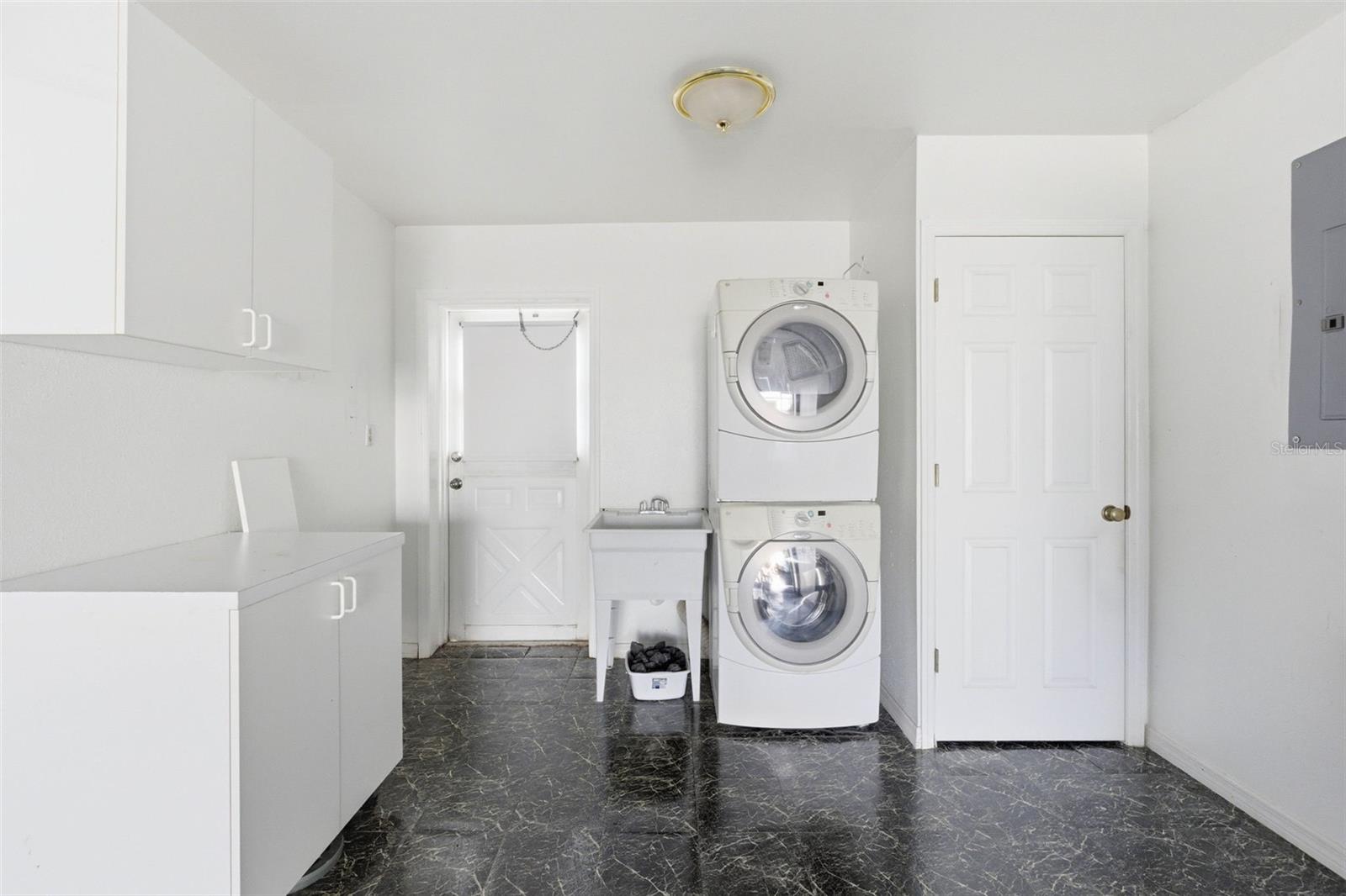 8408 ANNWOOD RD #8408 — photo 28