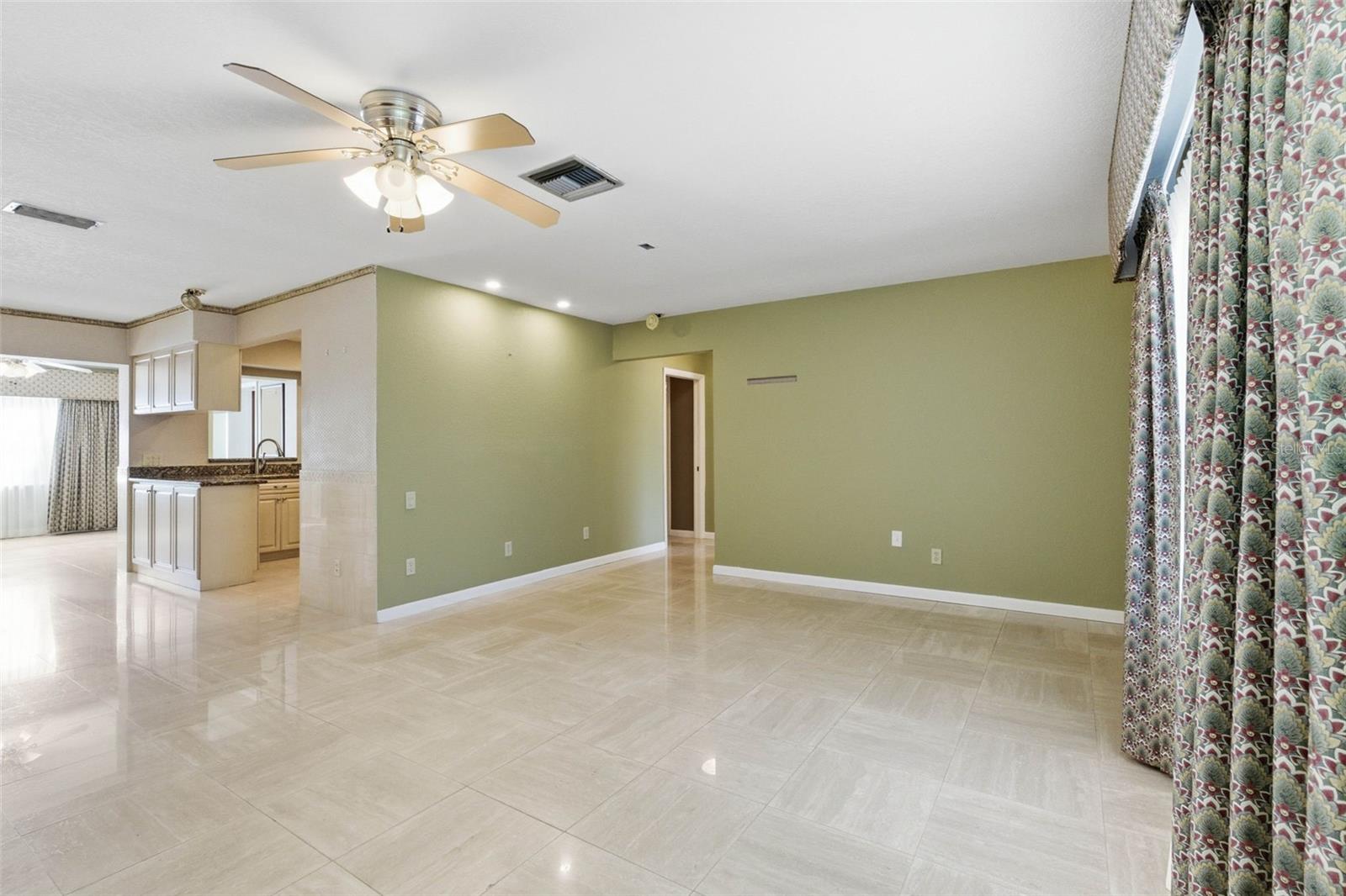 8408 ANNWOOD RD #8408 — photo 4