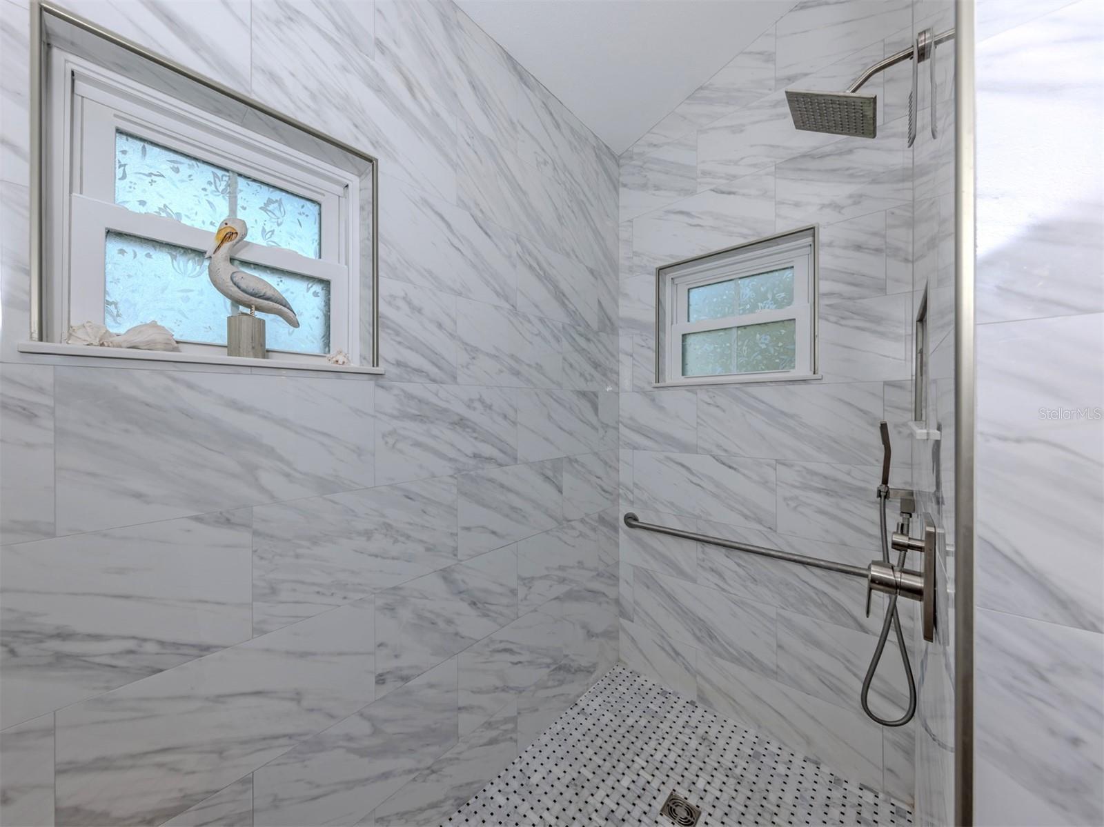 1435 COLONY PL — photo 17