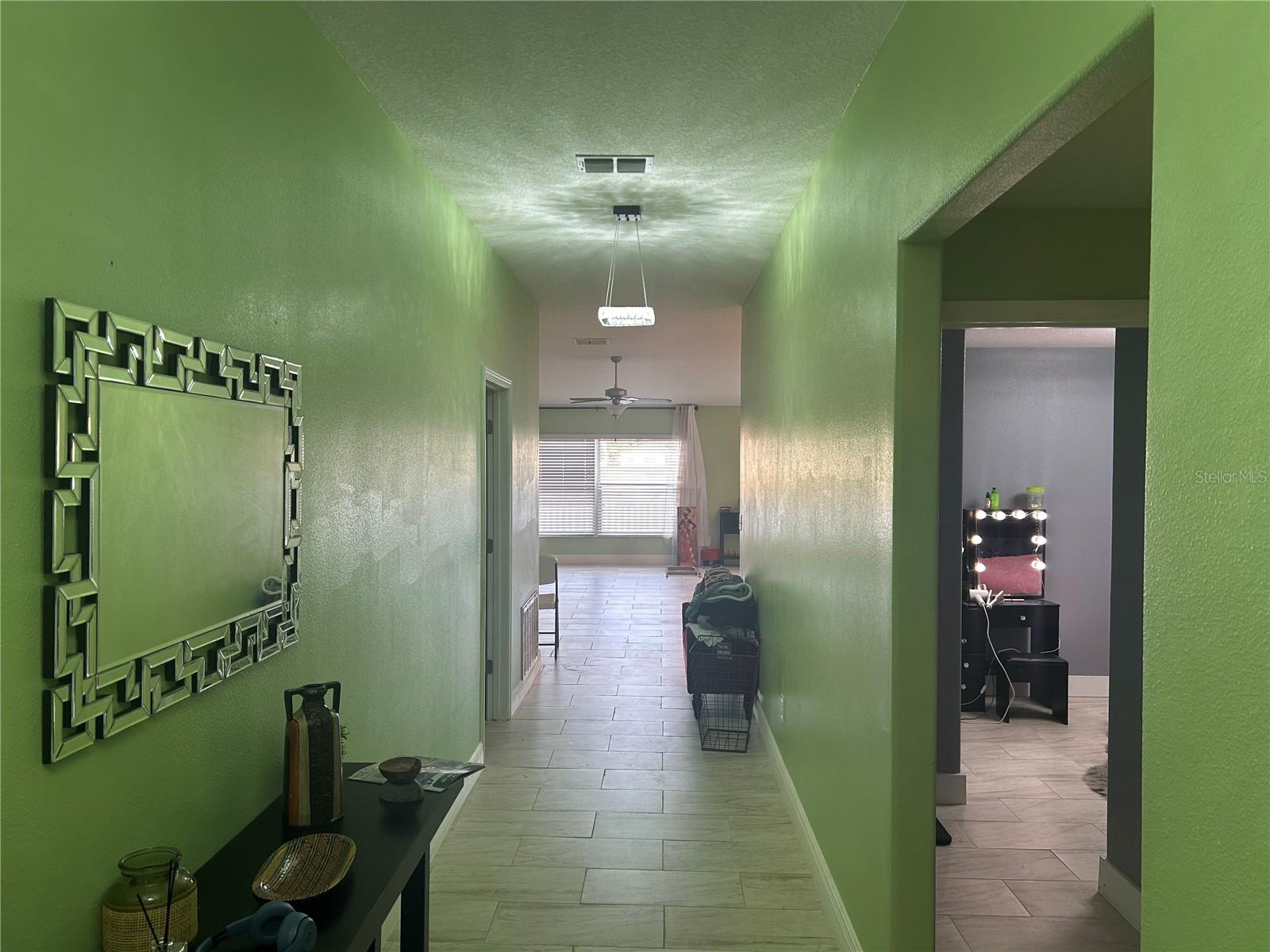 106 CASCADE BEND DR — photo 3