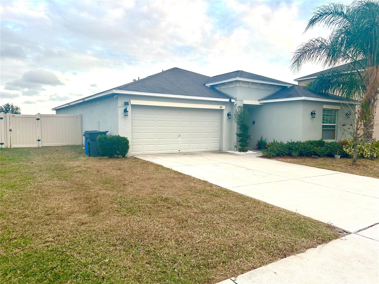 106 CASCADE BEND DR — photo 2