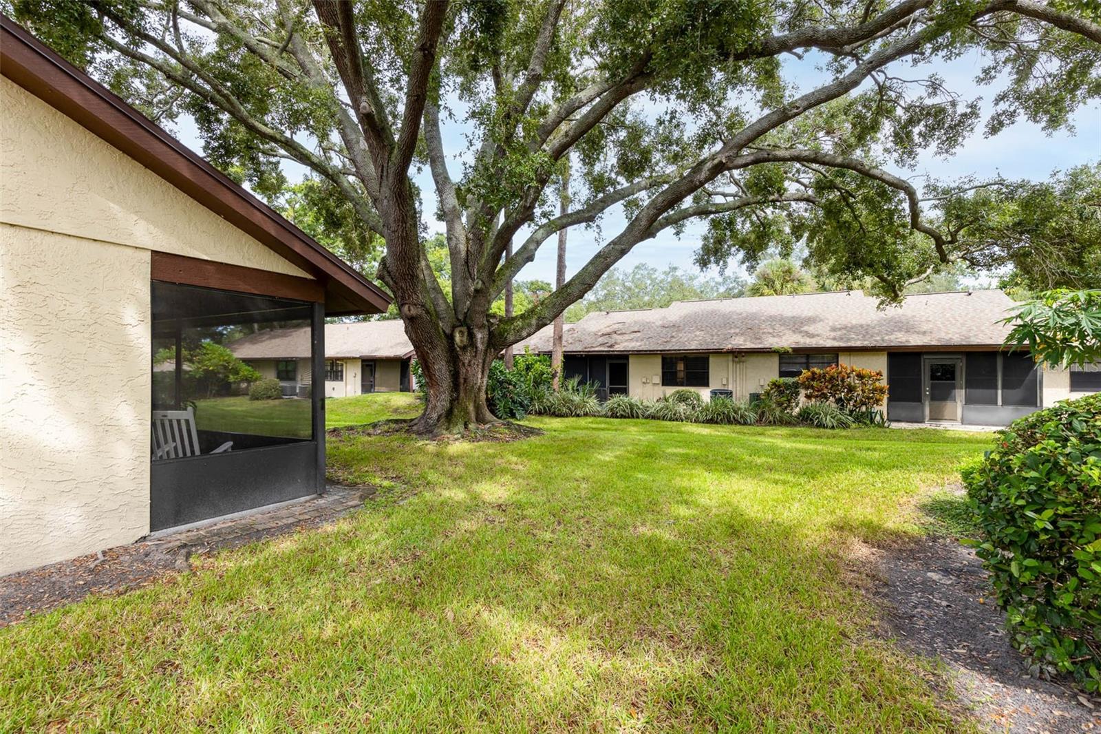 2925 BOXWOOD CT — photo 27