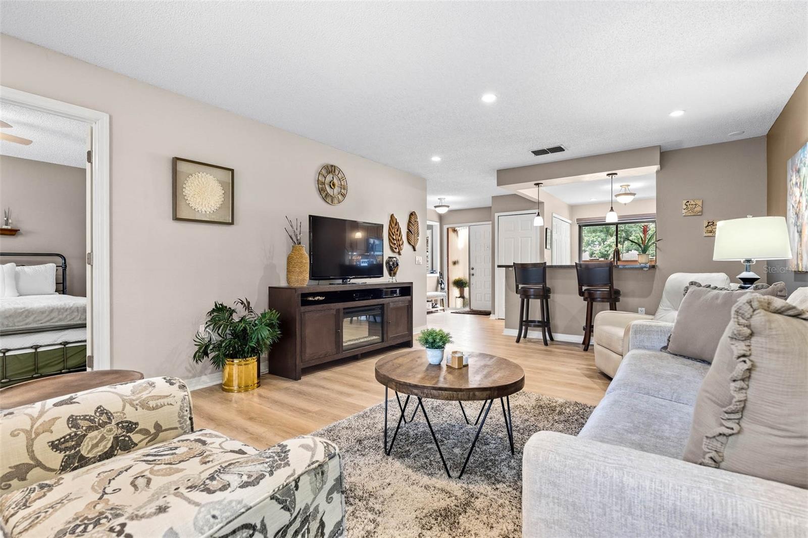 2925 BOXWOOD CT — photo 12
