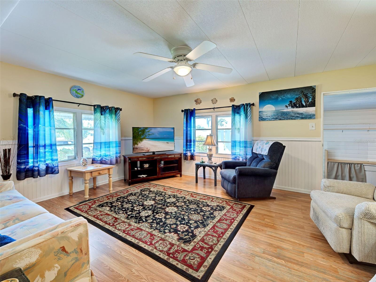 6786 HOEMI CT — photo 14