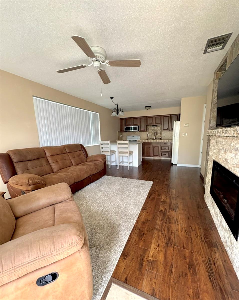 4355 TAHITIAN GARDENS CIR #D — photo 5