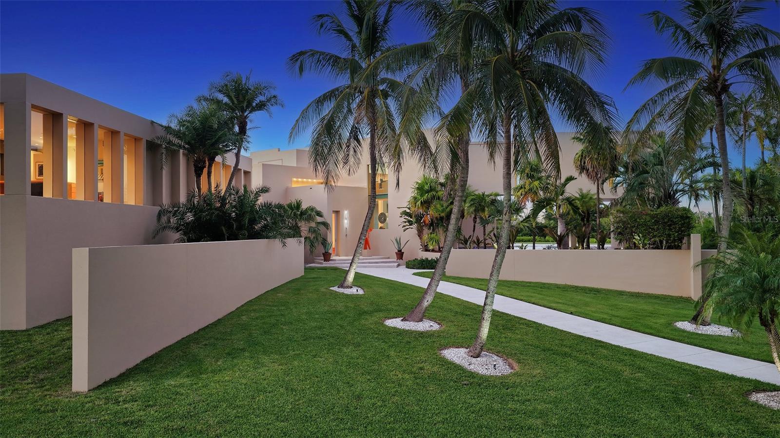 6610 GULF OF MEXICO DR — photo 13