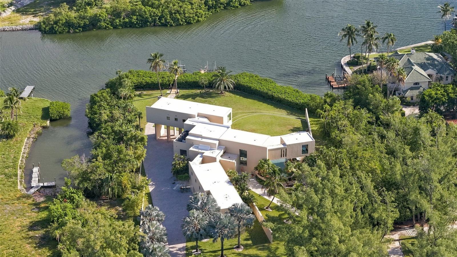 6610 GULF OF MEXICO DR — photo 10