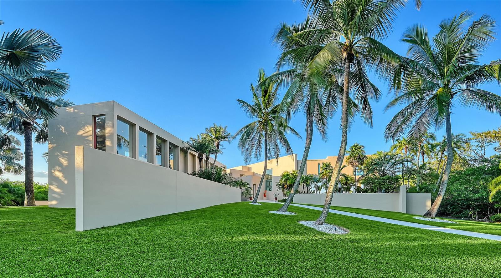 6610 GULF OF MEXICO DR — photo 15