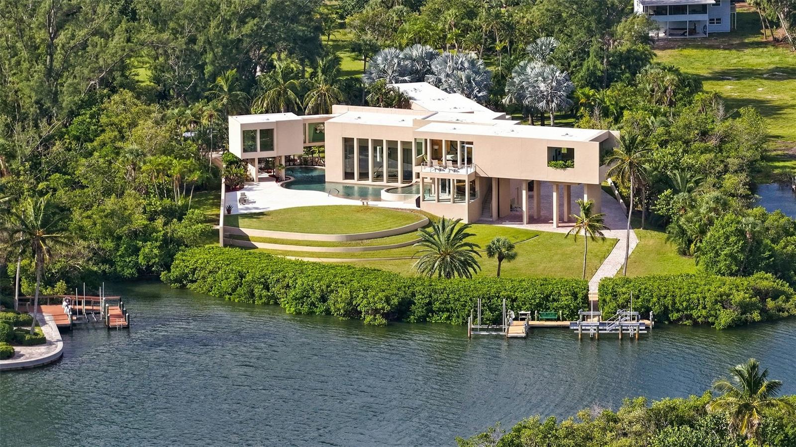 6610 GULF OF MEXICO DR — photo 9
