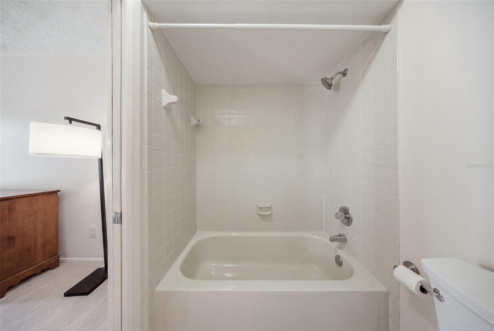 4609 DEERWALK AVE — photo 29