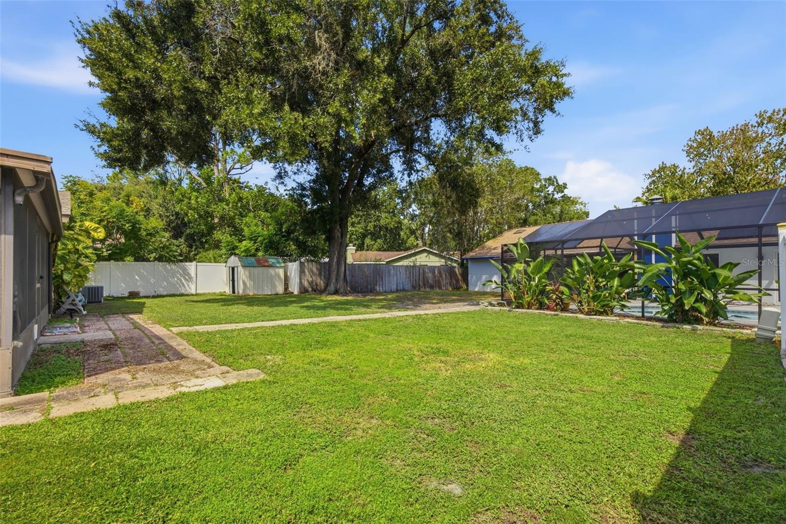 4609 DEERWALK AVE — photo 39