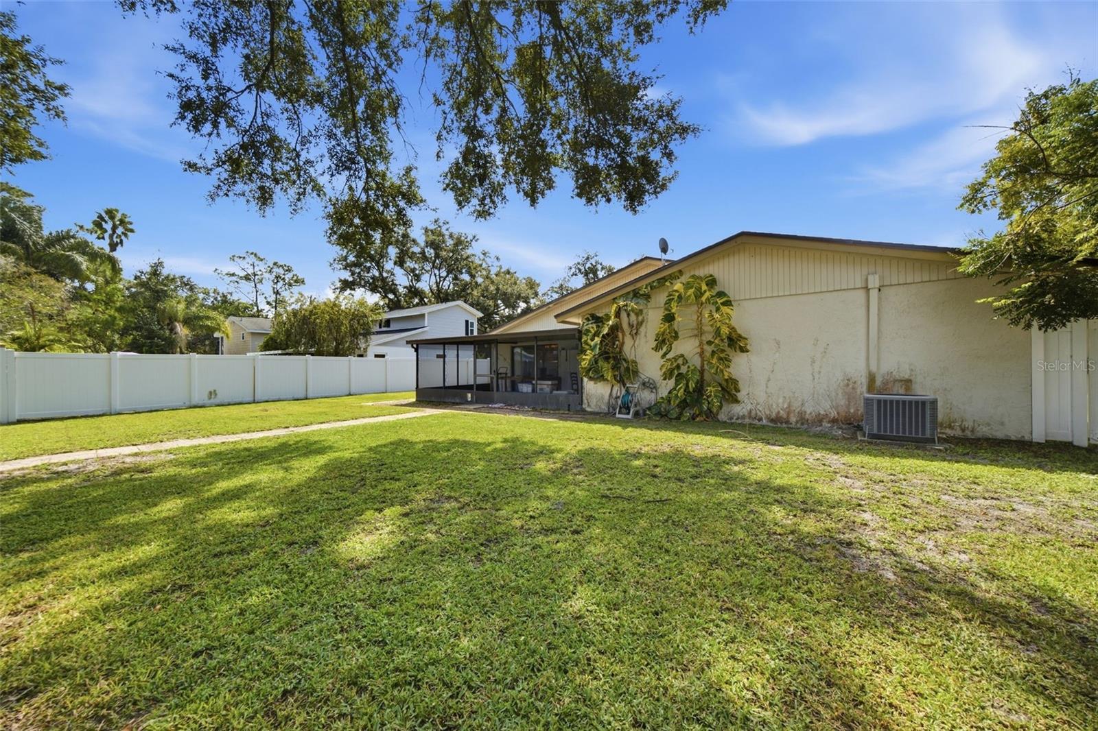 4609 DEERWALK AVE — photo 38