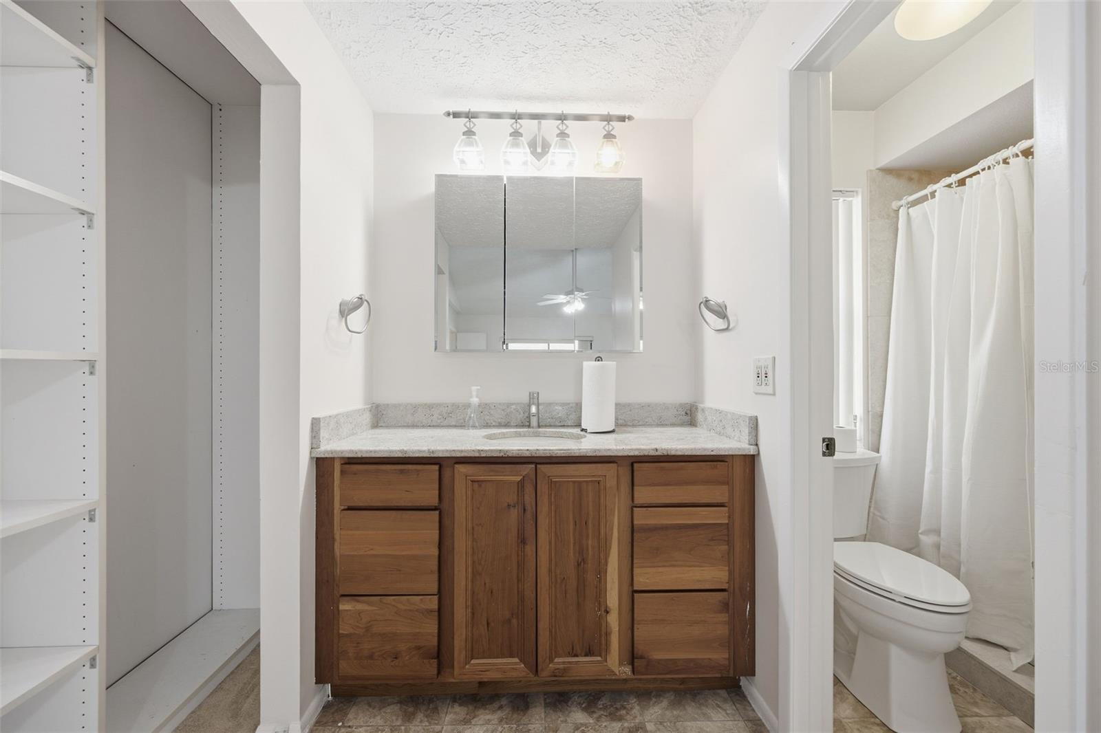 4609 DEERWALK AVE — photo 26
