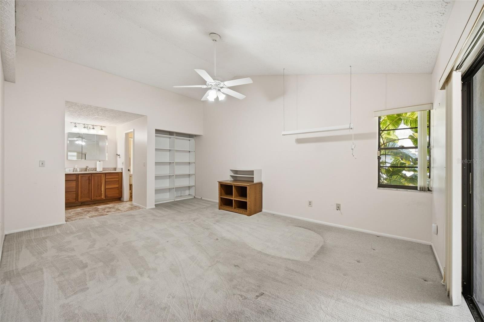 4609 DEERWALK AVE — photo 19