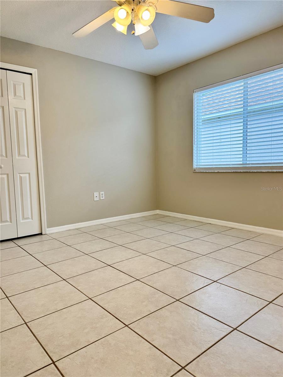 10431 ISLEWORTH AVE — photo 18