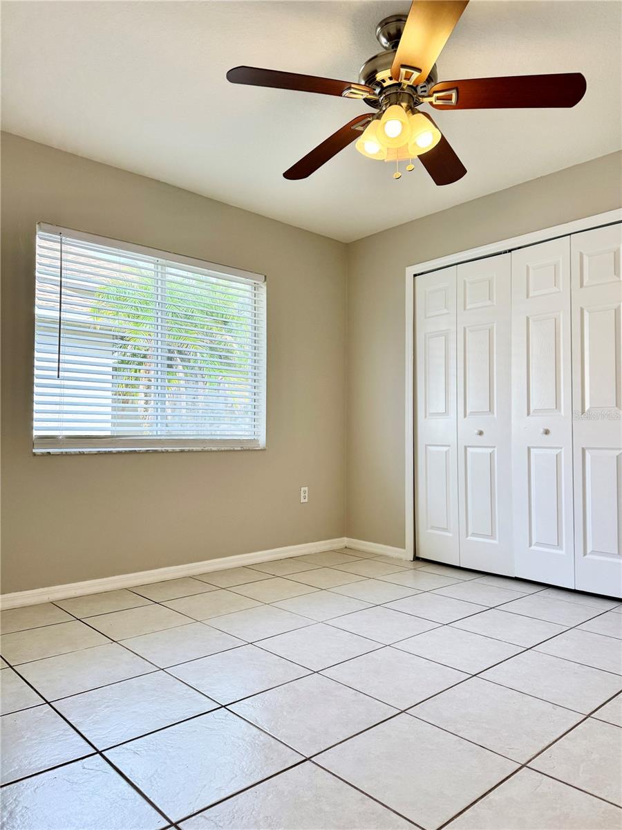 10431 ISLEWORTH AVE — photo 11