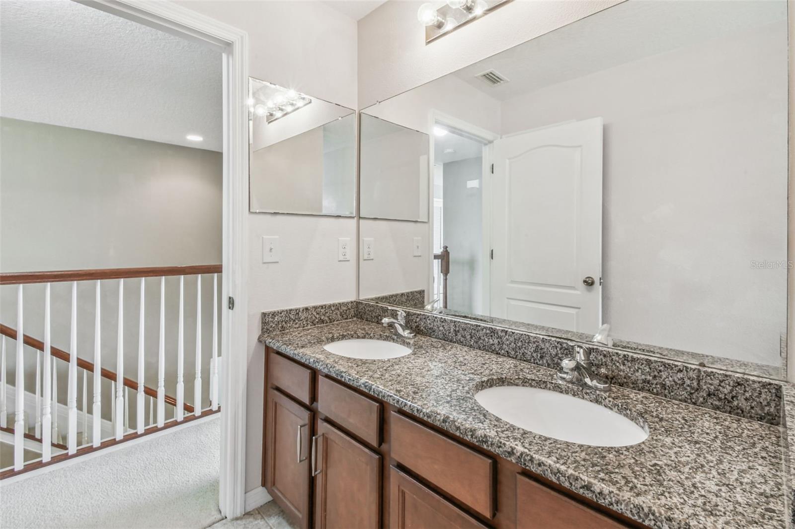 12320 FAIRLAWN DR — photo 49