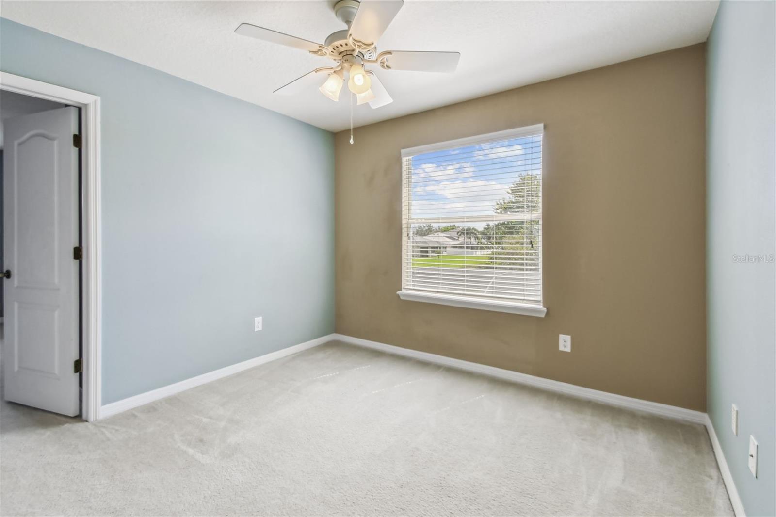 12320 FAIRLAWN DR — photo 37
