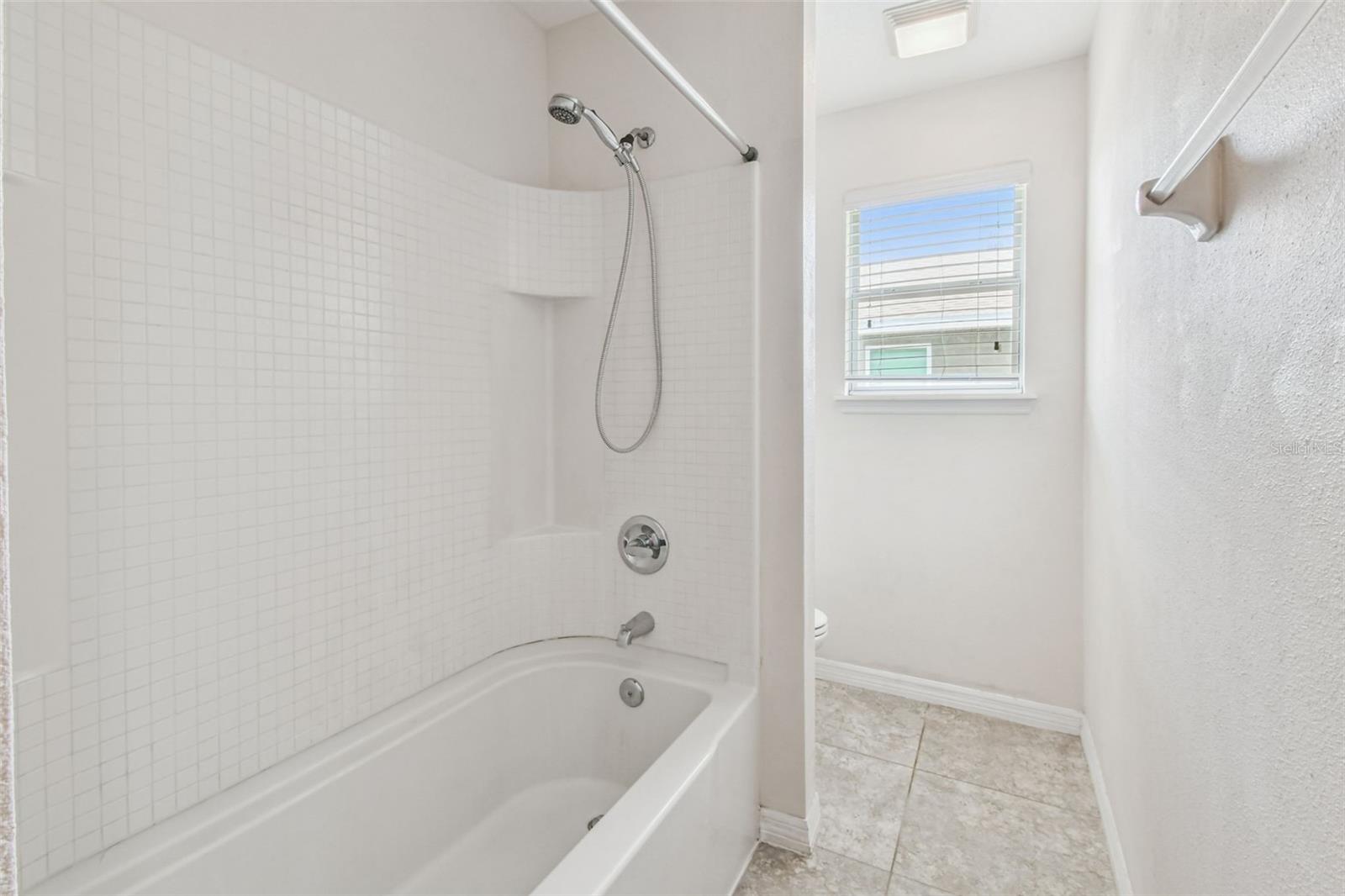 12320 FAIRLAWN DR — photo 50