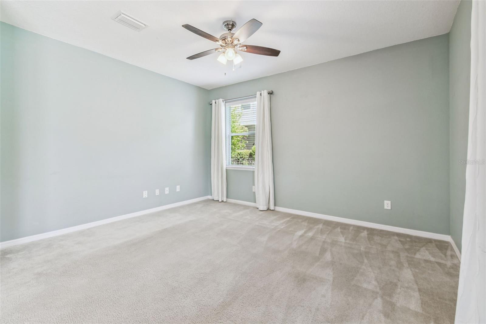 12320 FAIRLAWN DR — photo 32