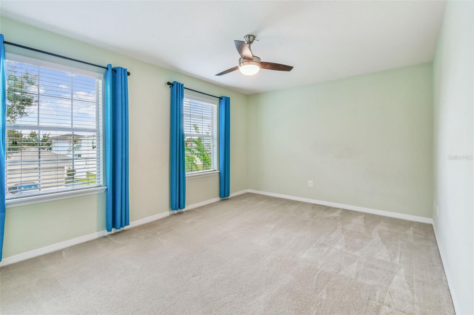 12320 FAIRLAWN DR — photo 46