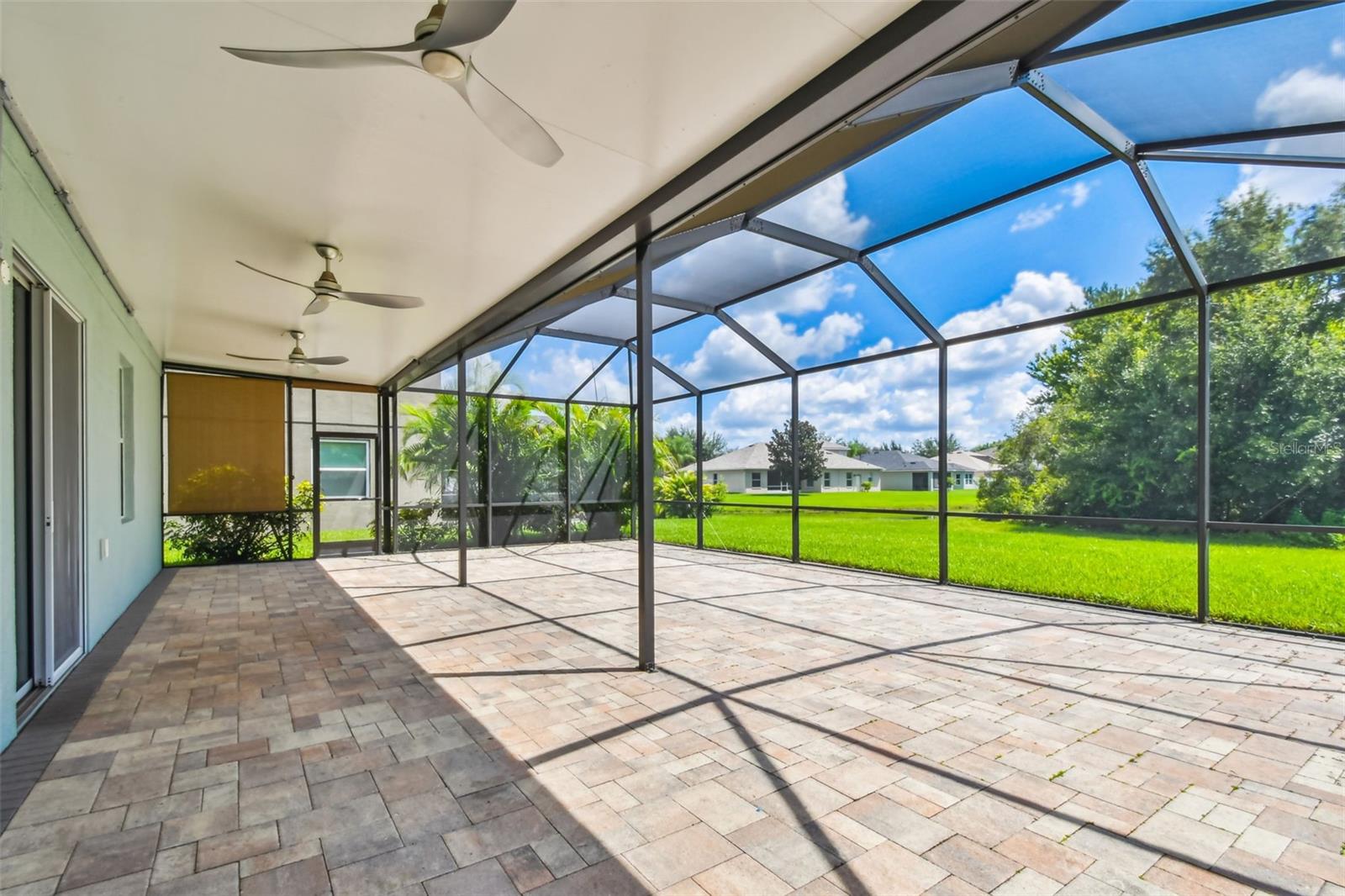 12320 FAIRLAWN DR — photo 58