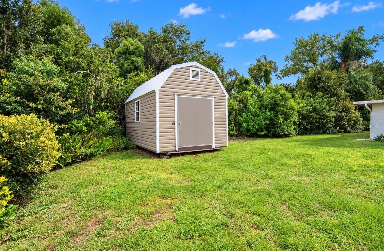 717 W DEER LAKE DR — photo 36