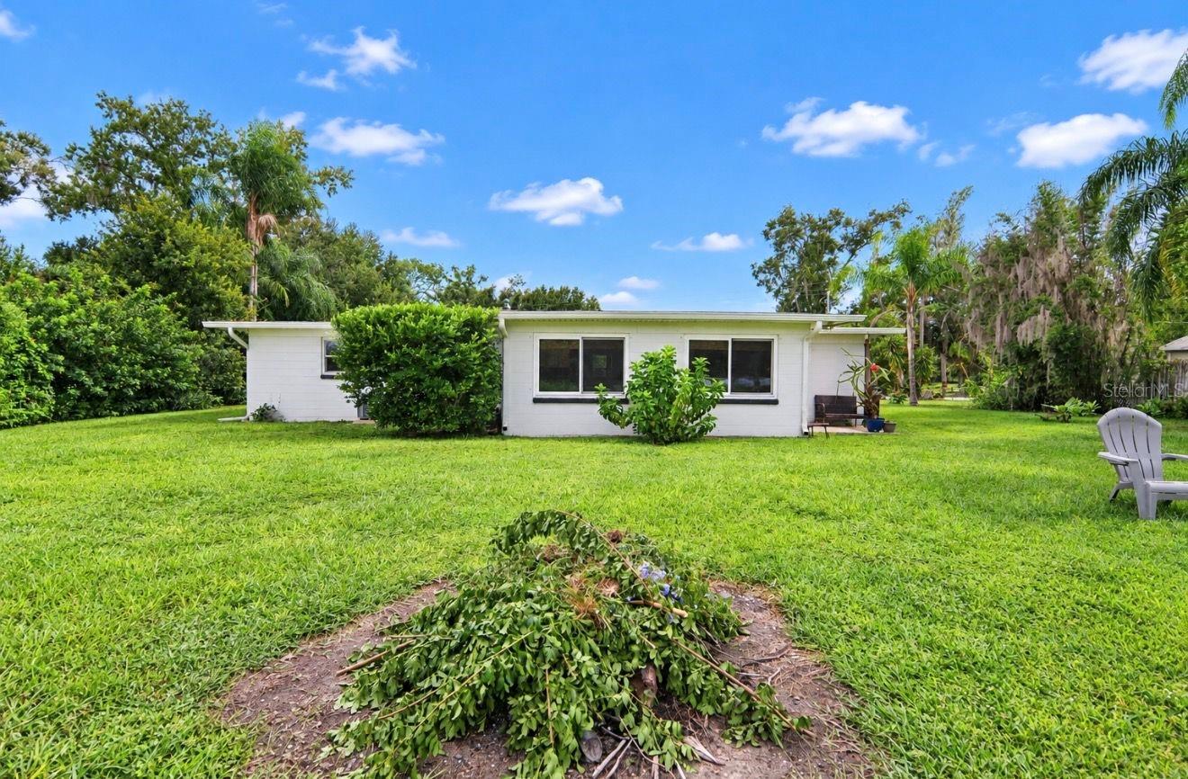 717 W DEER LAKE DR — photo 35