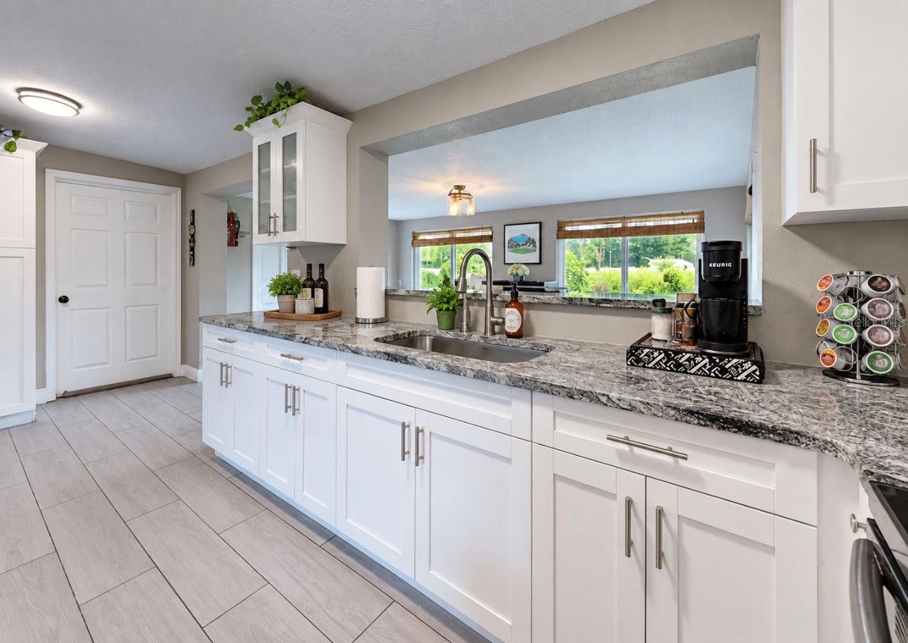 717 W DEER LAKE DR — photo 13