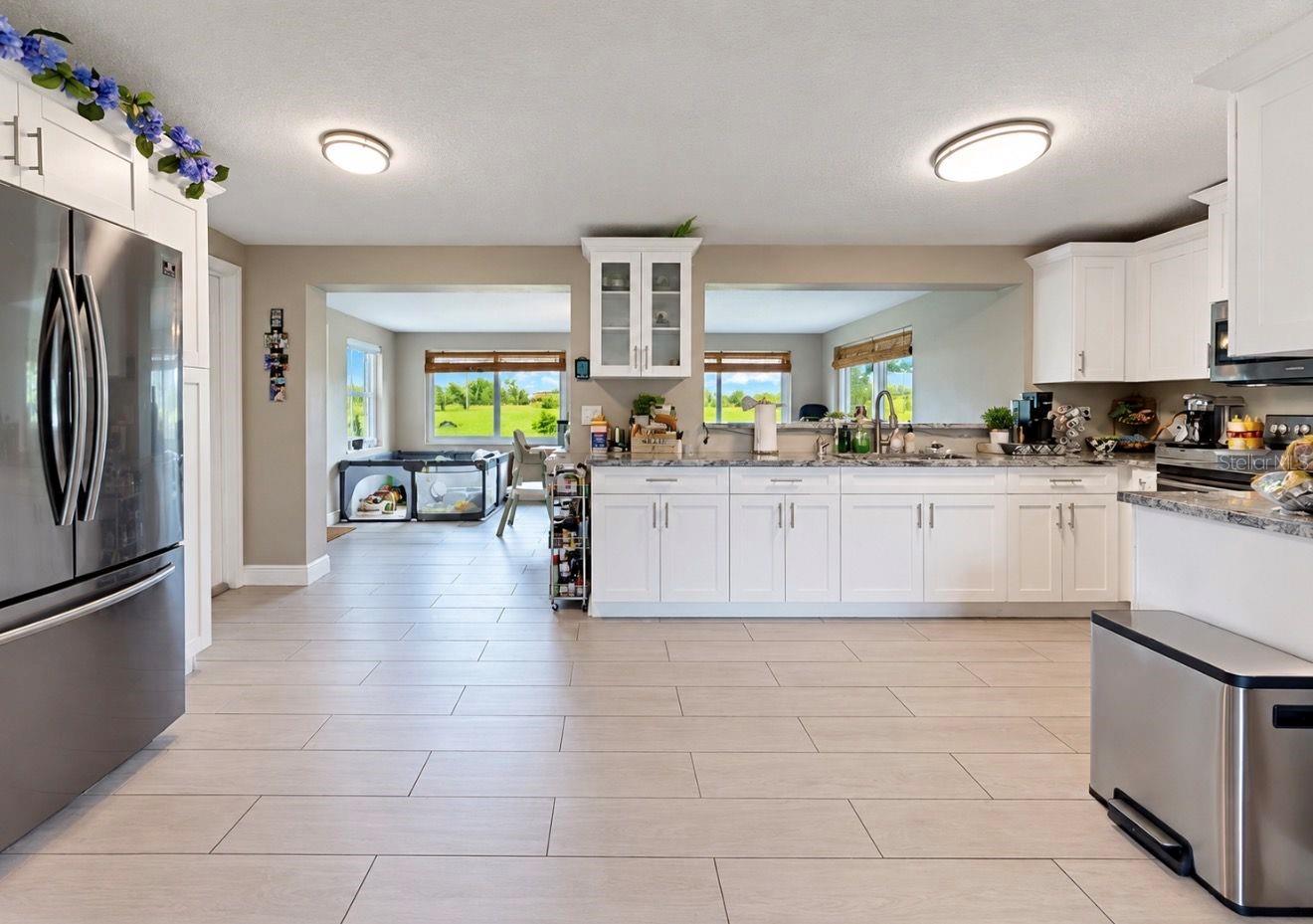 717 W DEER LAKE DR — photo 10