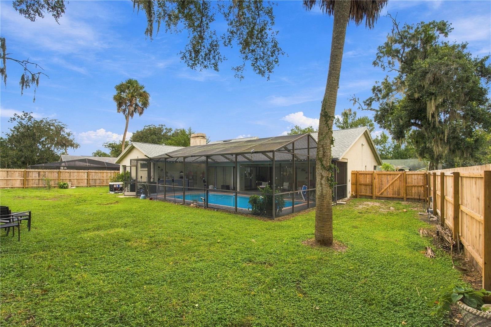 2621 BRIDLE DR — photo 34