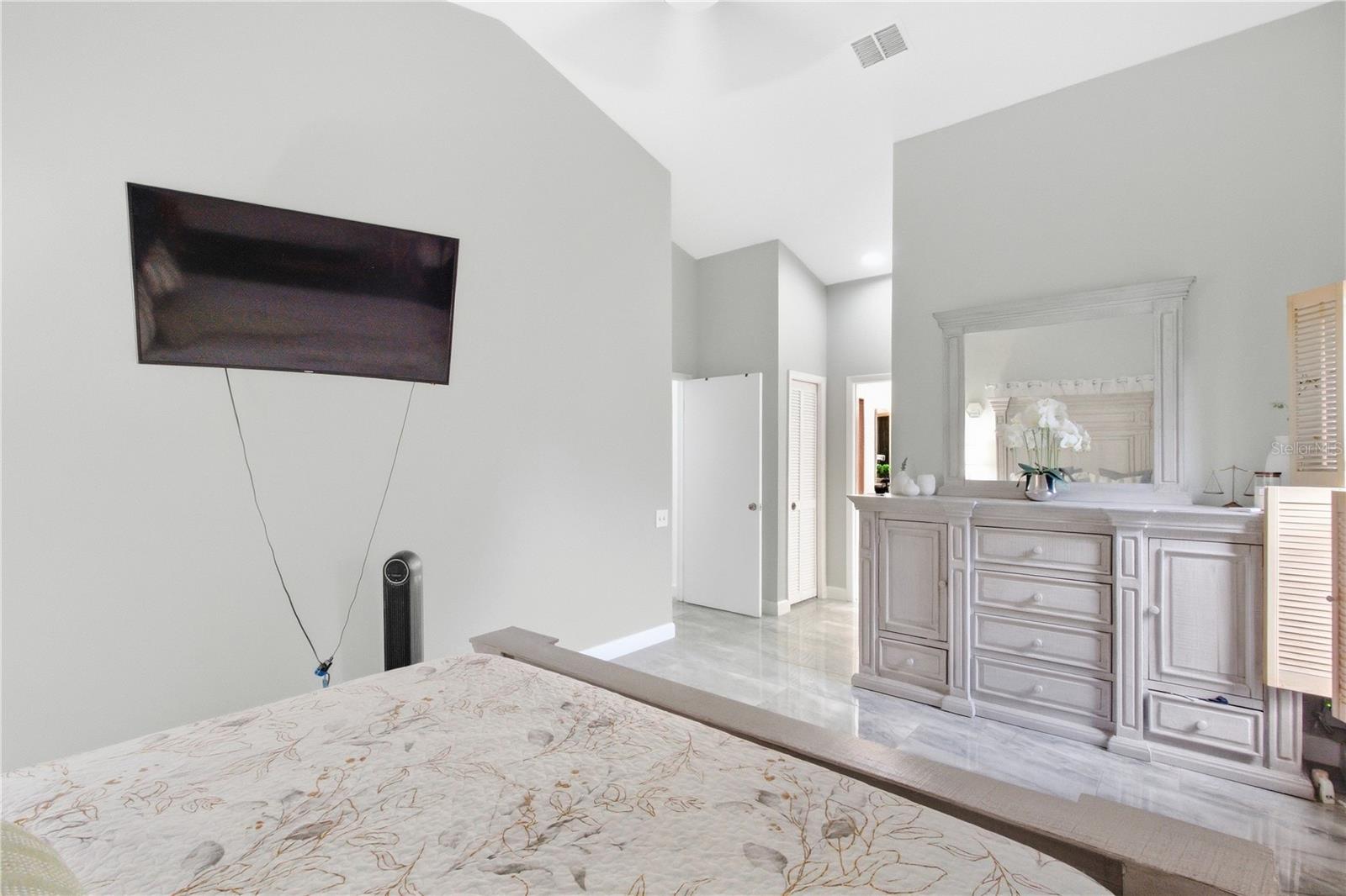 2621 BRIDLE DR — photo 12