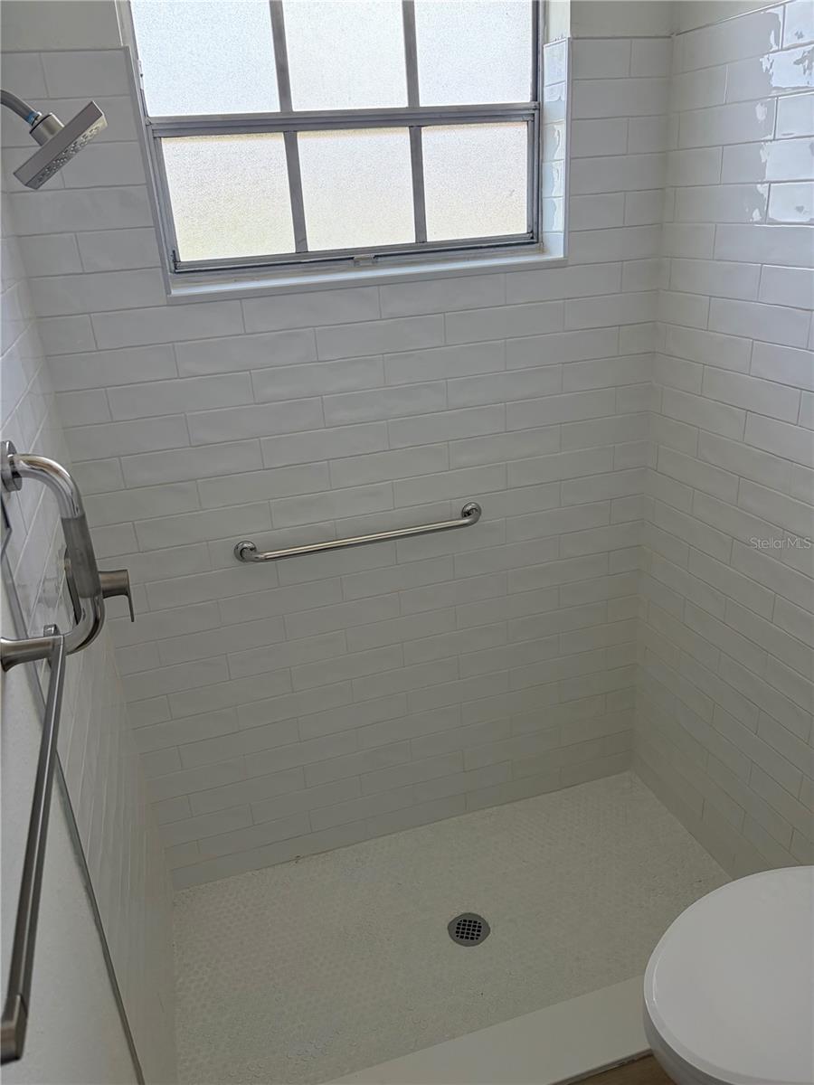 4201 HAMPTON DR — photo 13