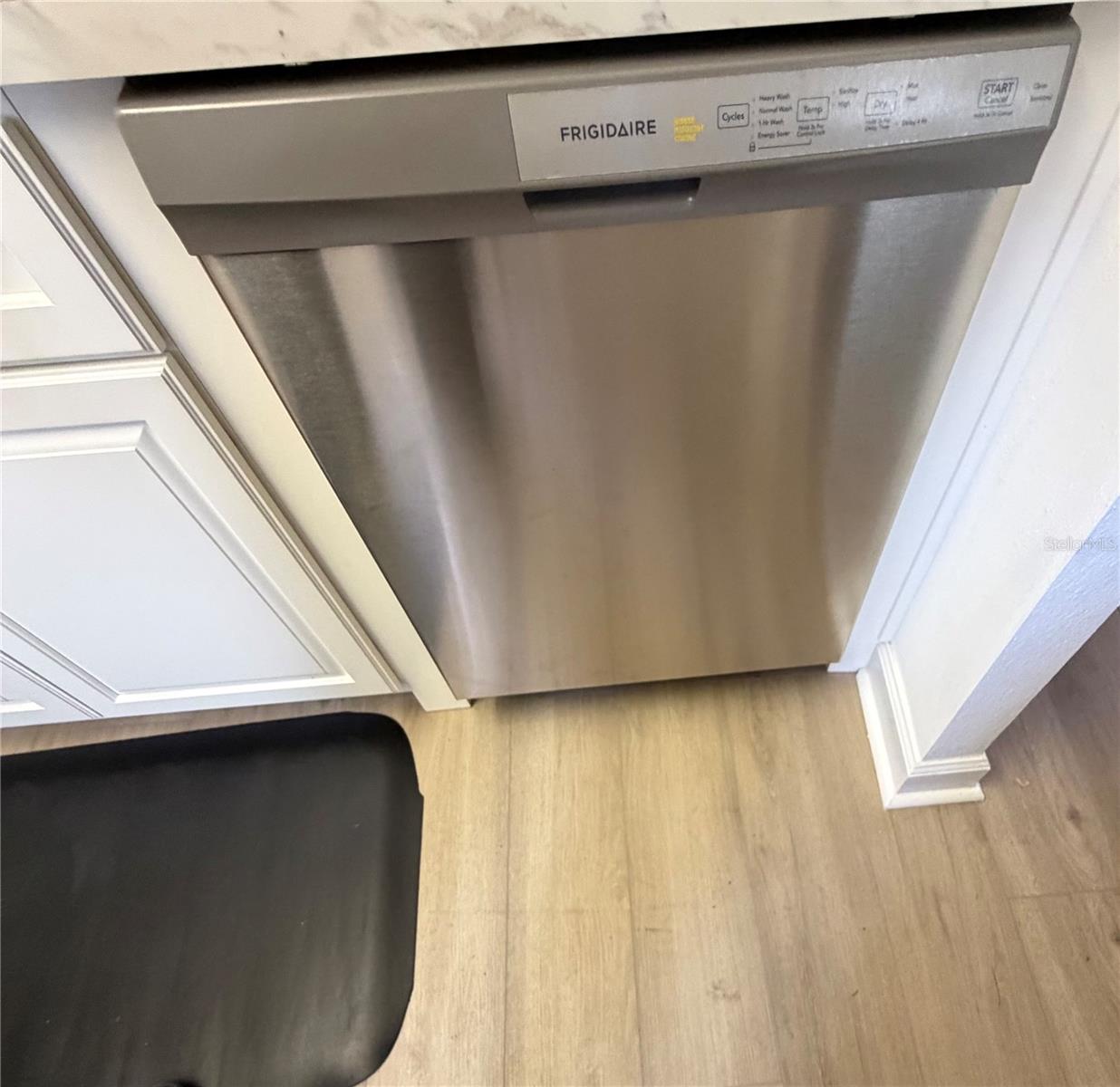 4201 HAMPTON DR — photo 4