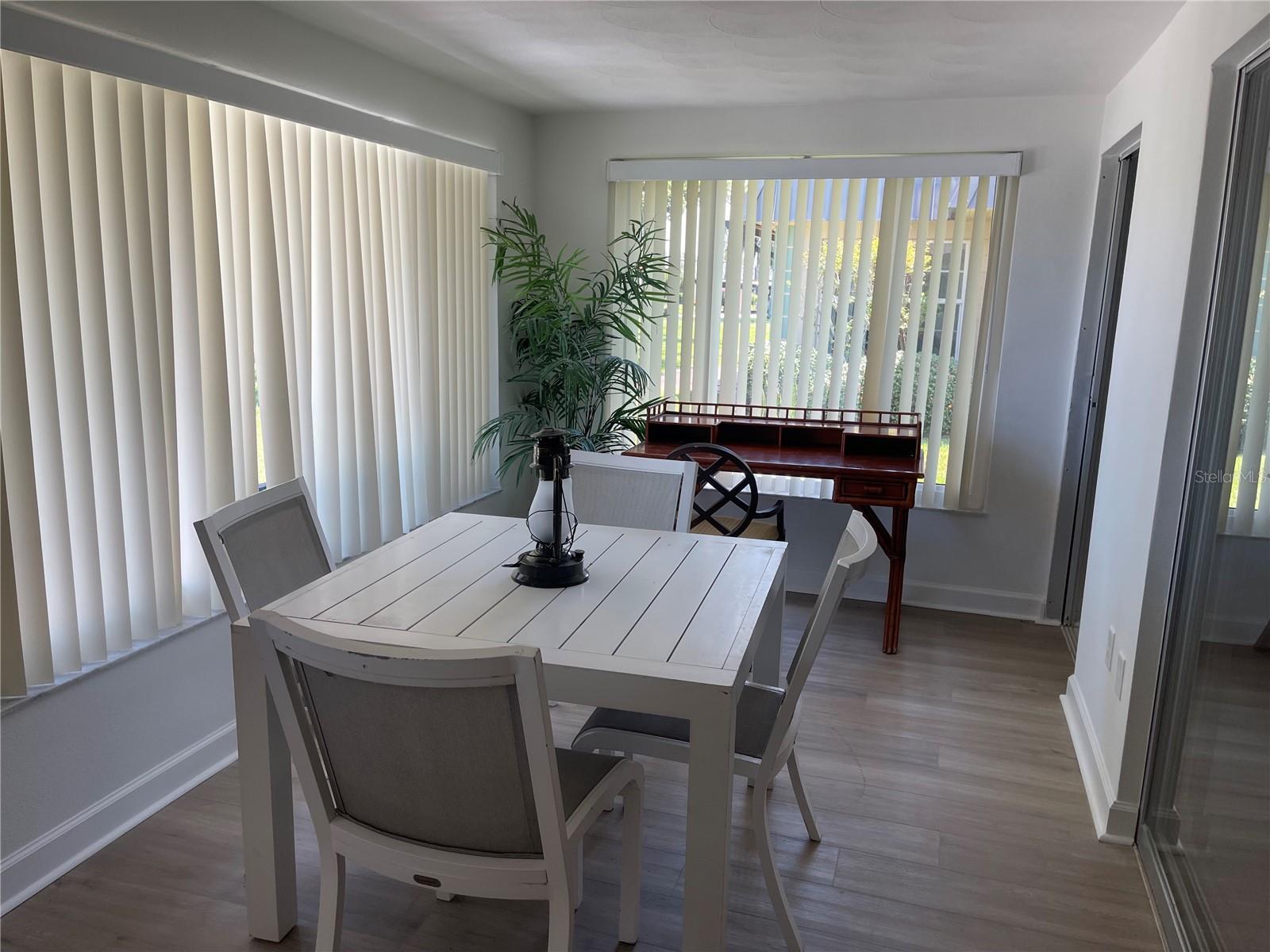 4201 HAMPTON DR — photo 7